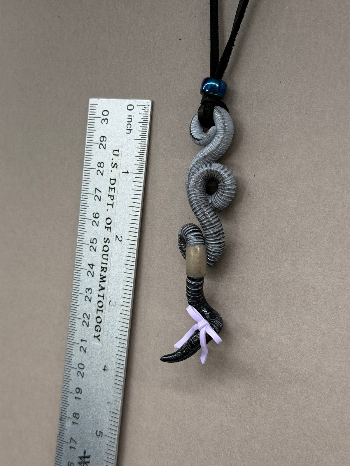Monica - Worm Girlfriend Pendant 49
