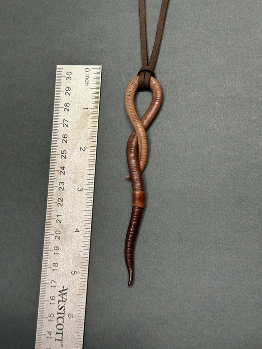 Sigwormy Weaver - Worm Pendant 8