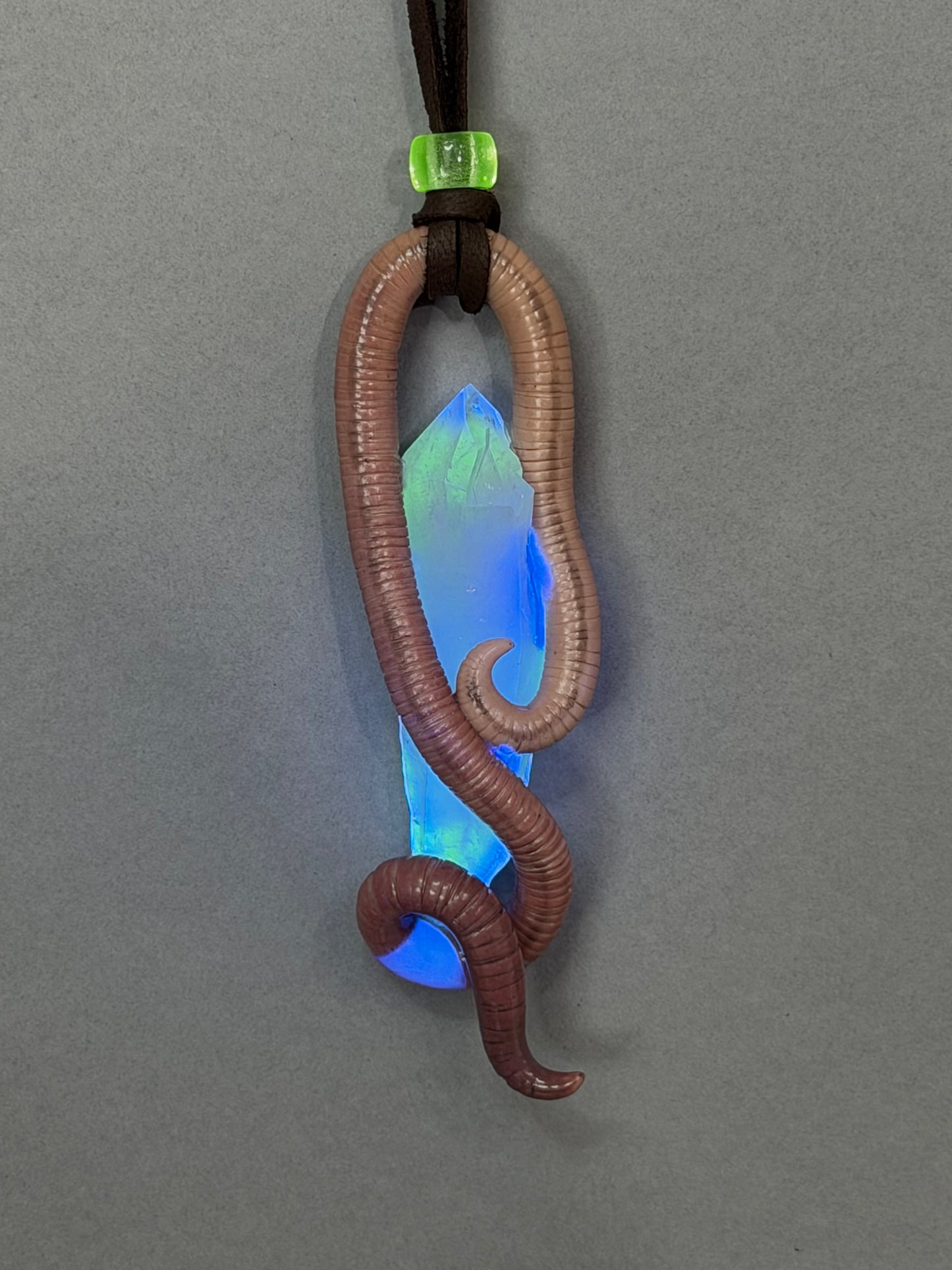 Aragworm Elessquirm, Heir of Isildworm, King of Gondworm and Wormnor - Quartz Point Worm Pendant 107