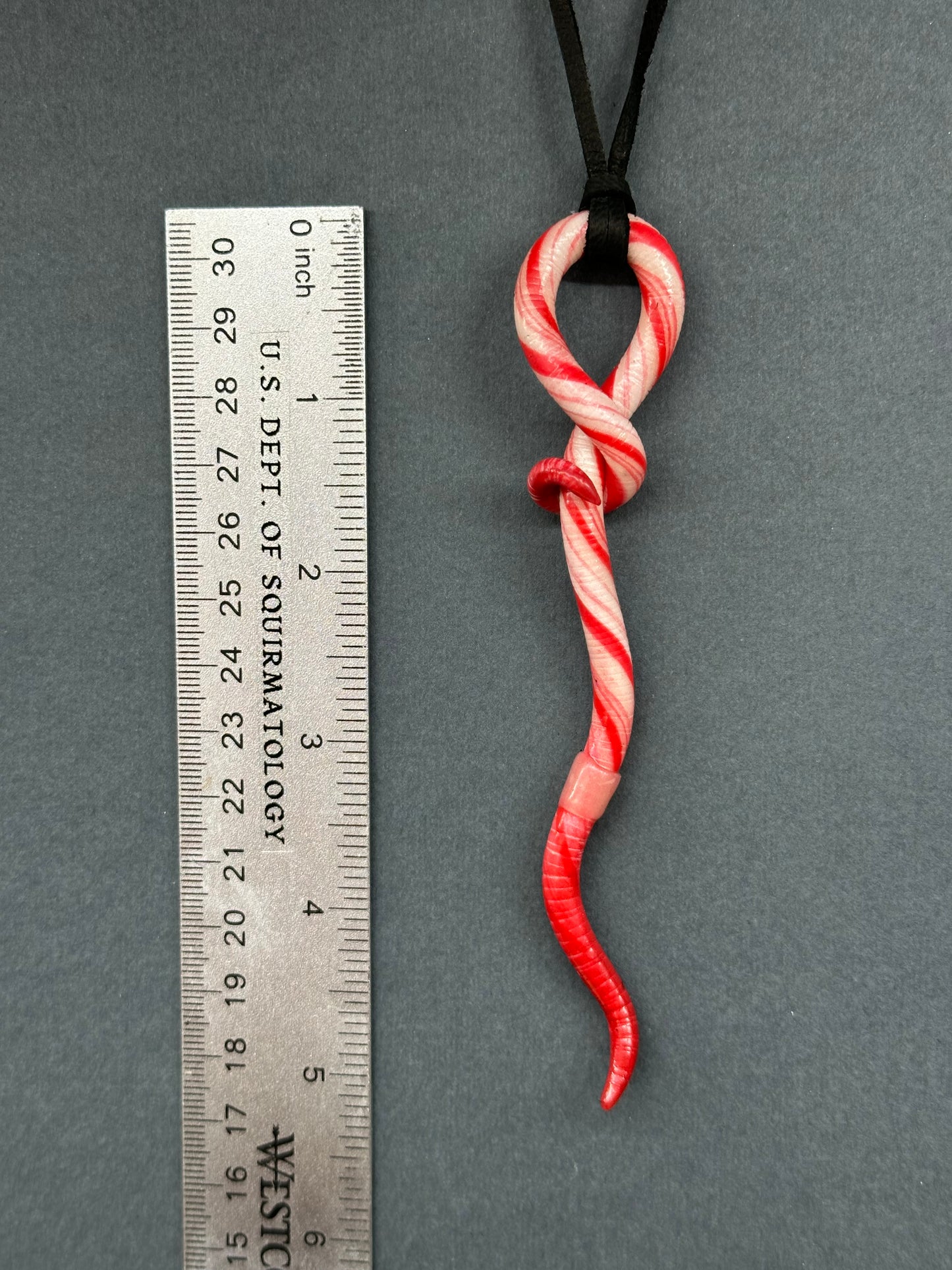 Squirmberly - Silent Nightcrawler - Worm Pendant 18