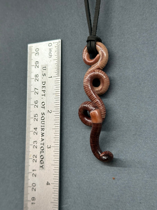 Squiggward - Worm Pendant 10