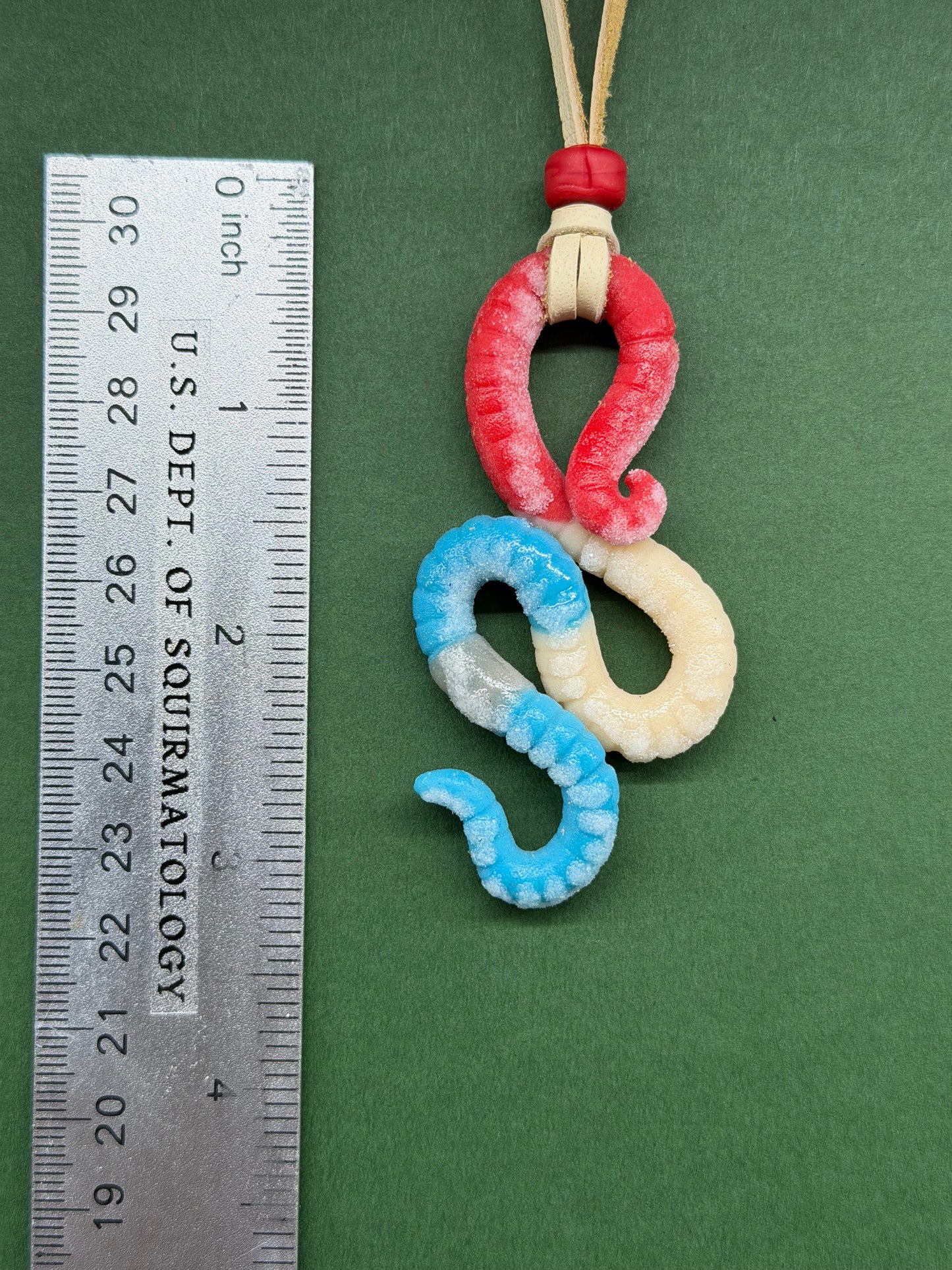 Squirmanda - Popsquiggle Bomb Pop Worm Pendant 12